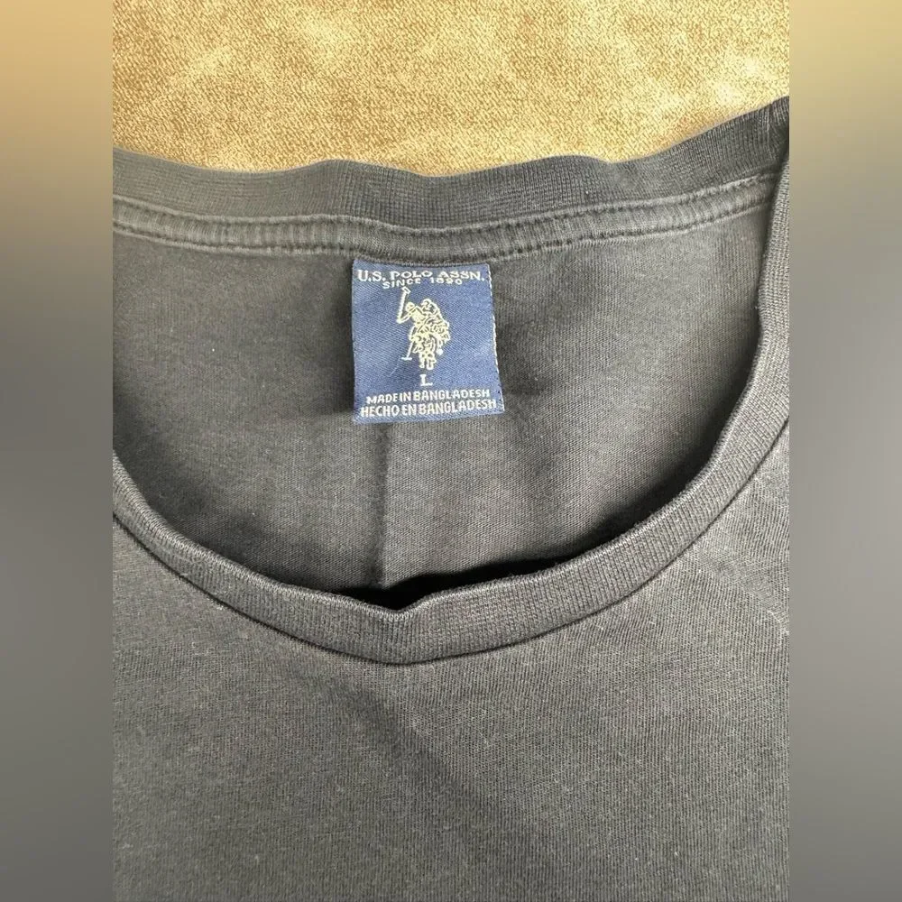 U.S. Polo Assn. T-shirt Men LARGE L Black w Chest Pocket & White Pony Logo - Picture 3 of 4